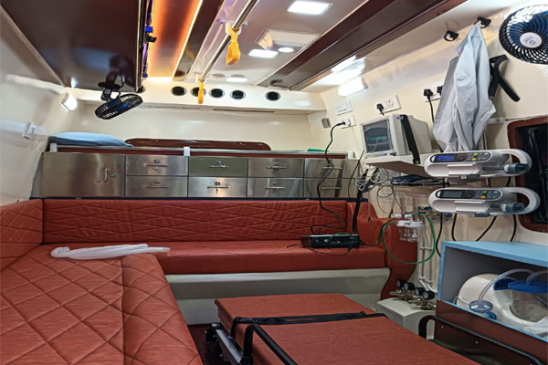 ICU Ambulance Service in Lucknow